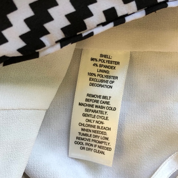 WHBM Black & White Lined Chevron Dress Size 2 EUC! - Picture 7 of 7